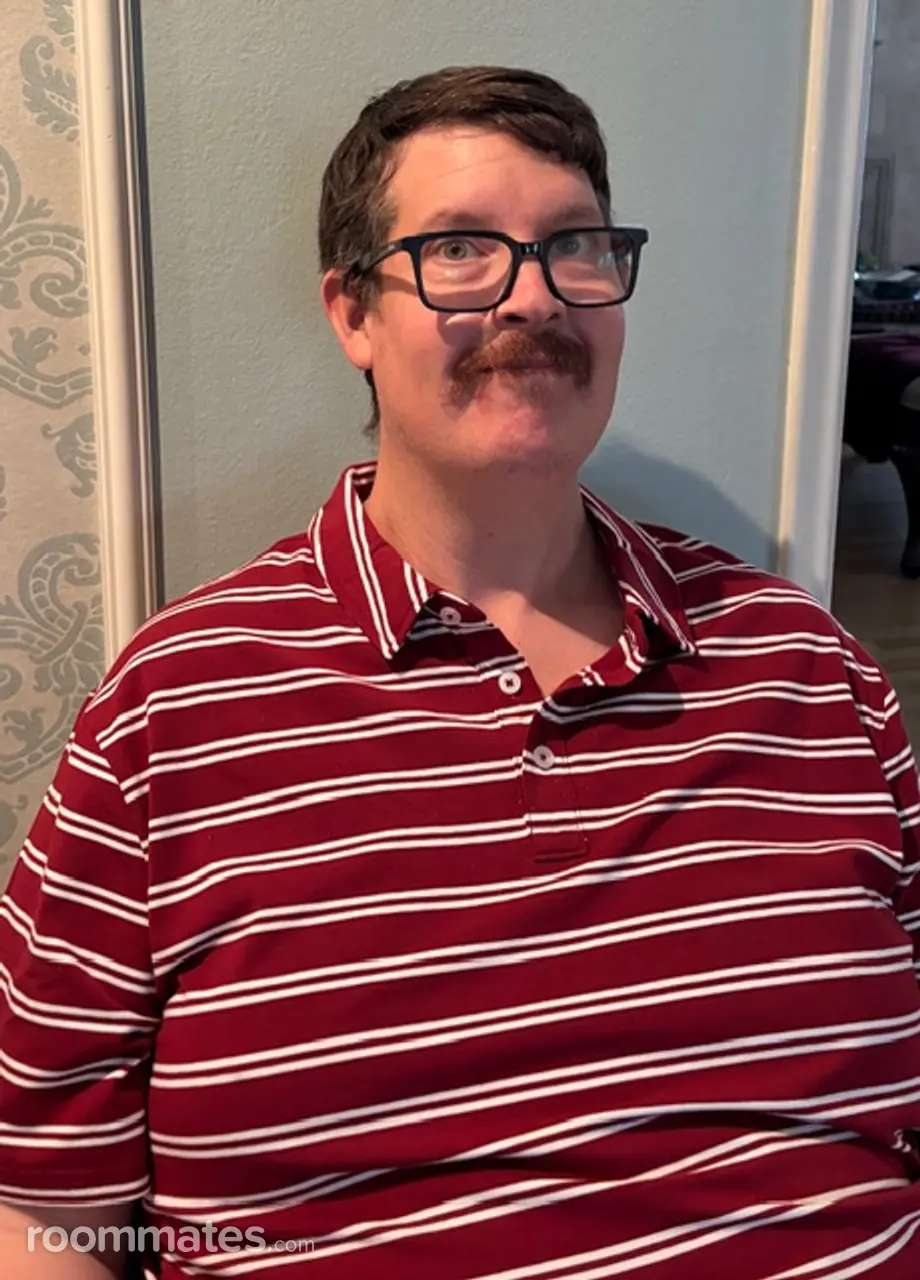 Profile photo 9 of 9