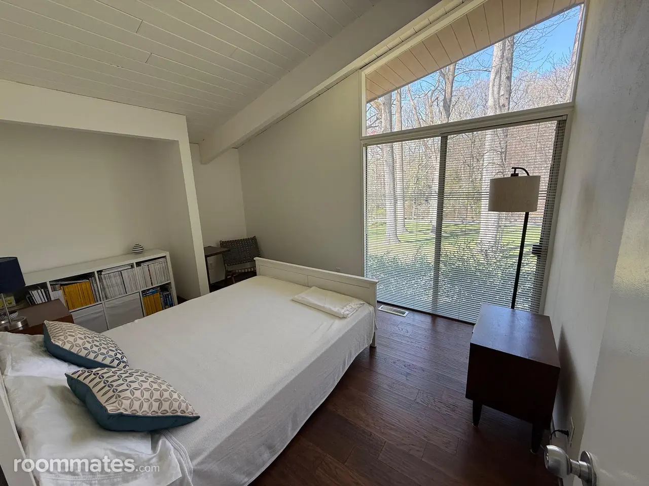 Profile photo 2 of 4