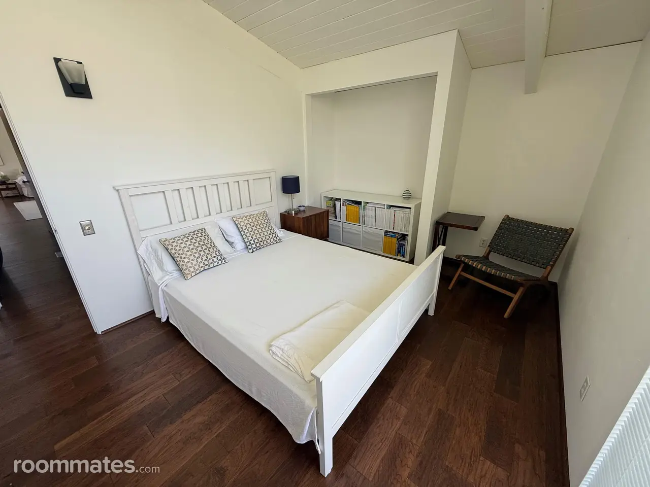 Profile photo 1 of 4