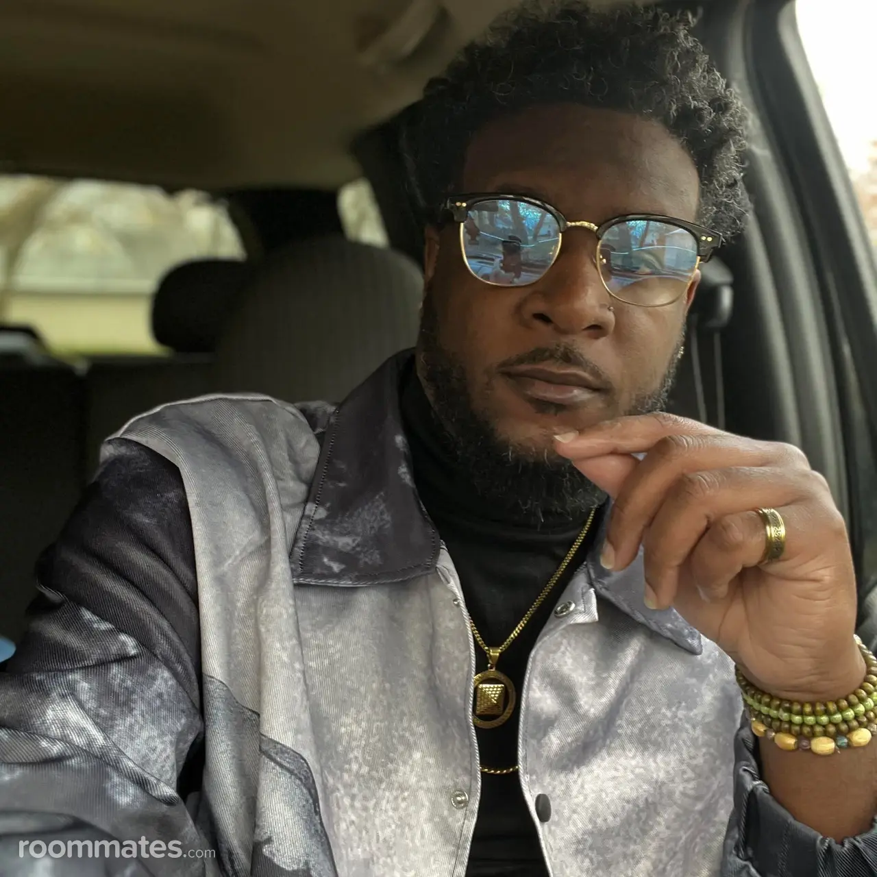 Profile photo 1 of 1