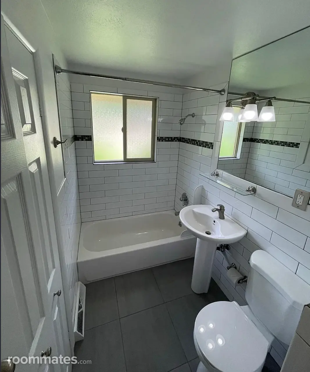 Profile photo 3 of 7