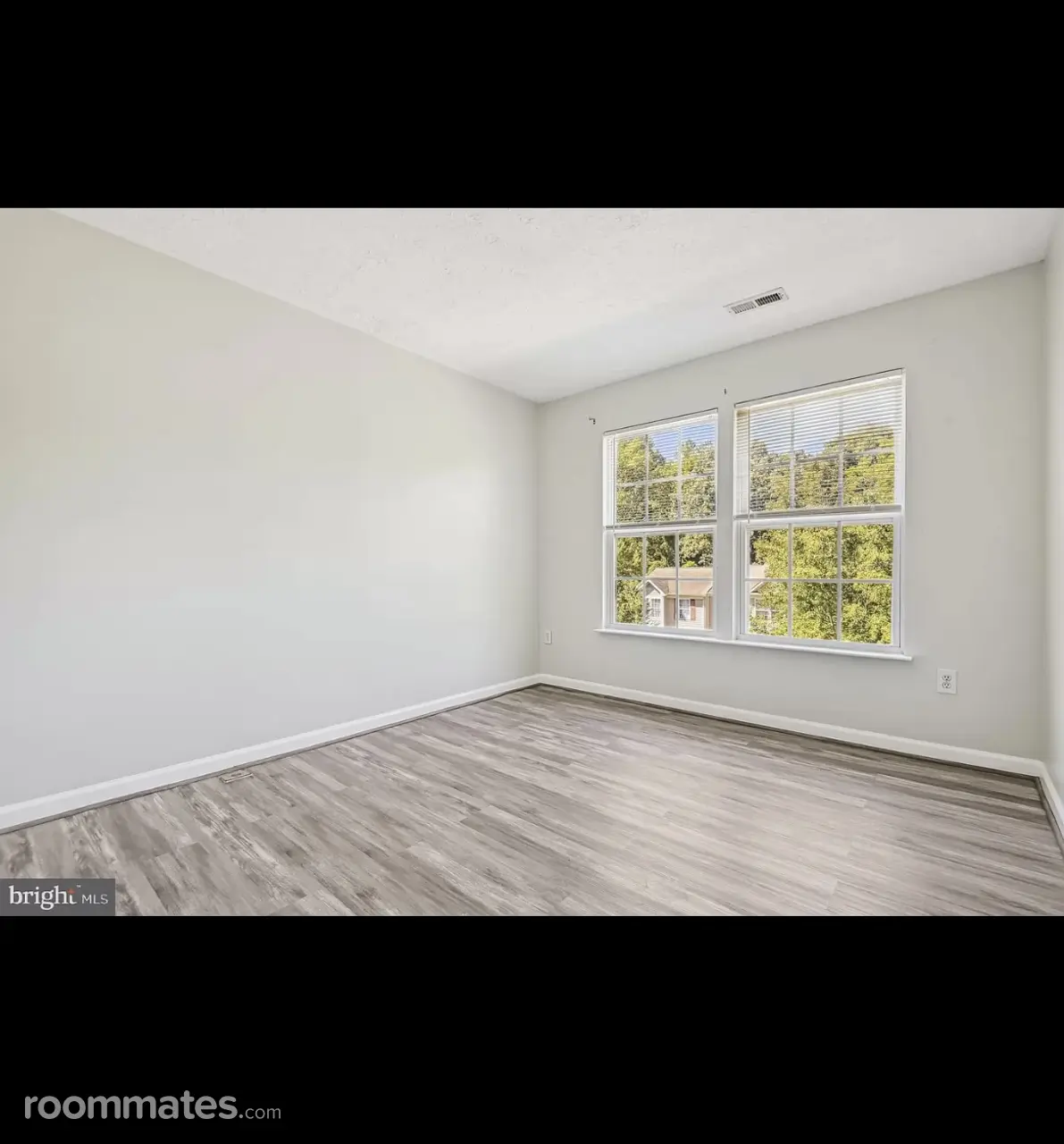 Profile photo 3 of 4