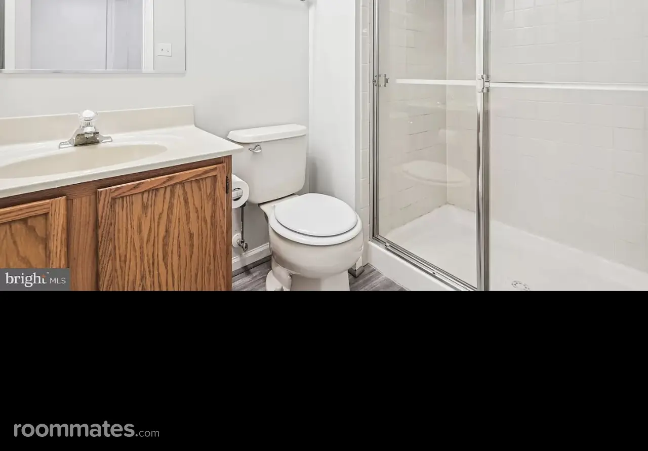 Profile photo 2 of 4