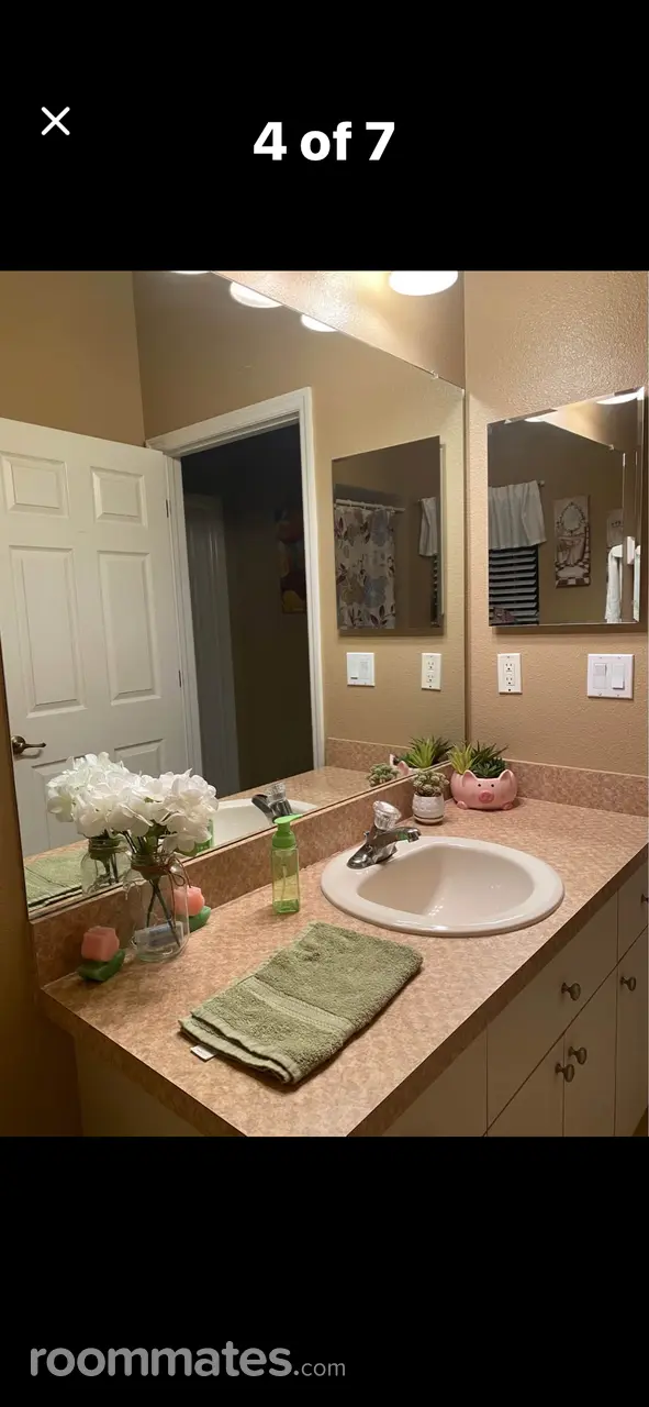 Profile photo 7 of 15