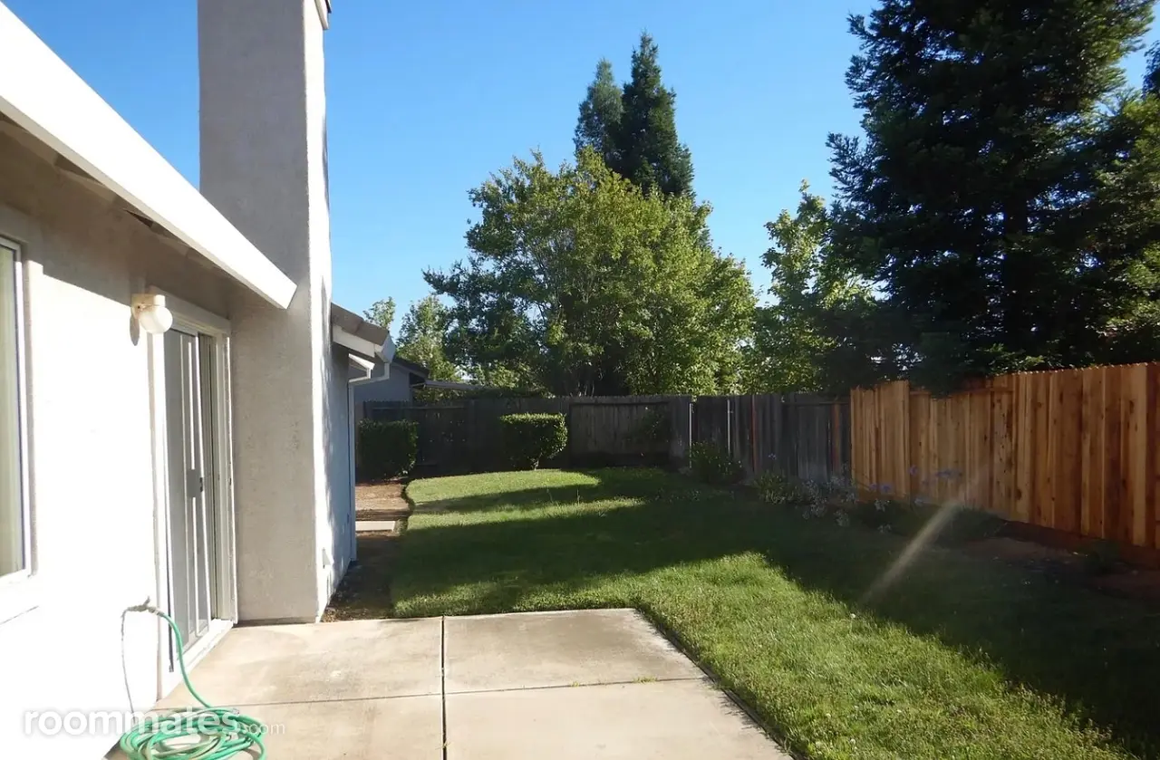 Profile photo 3 of 5