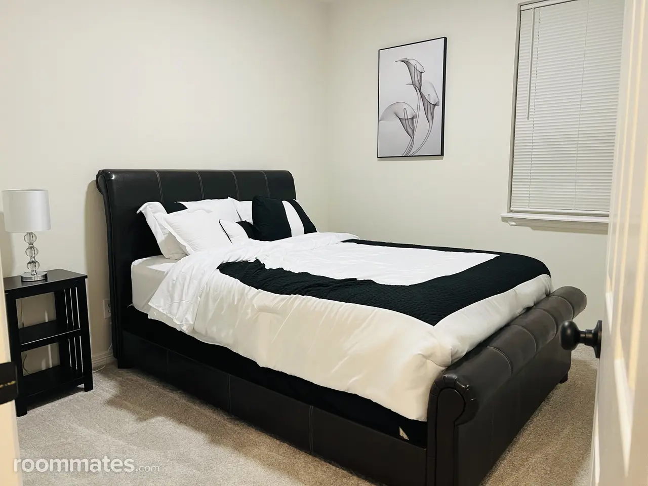 Profile photo 3 of 10