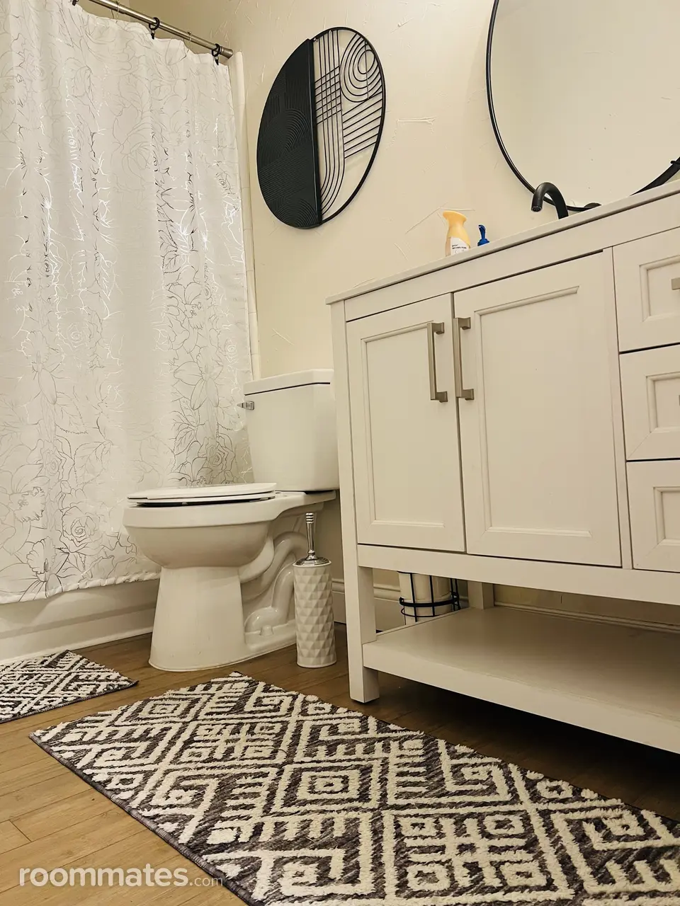 Profile photo 8 of 10