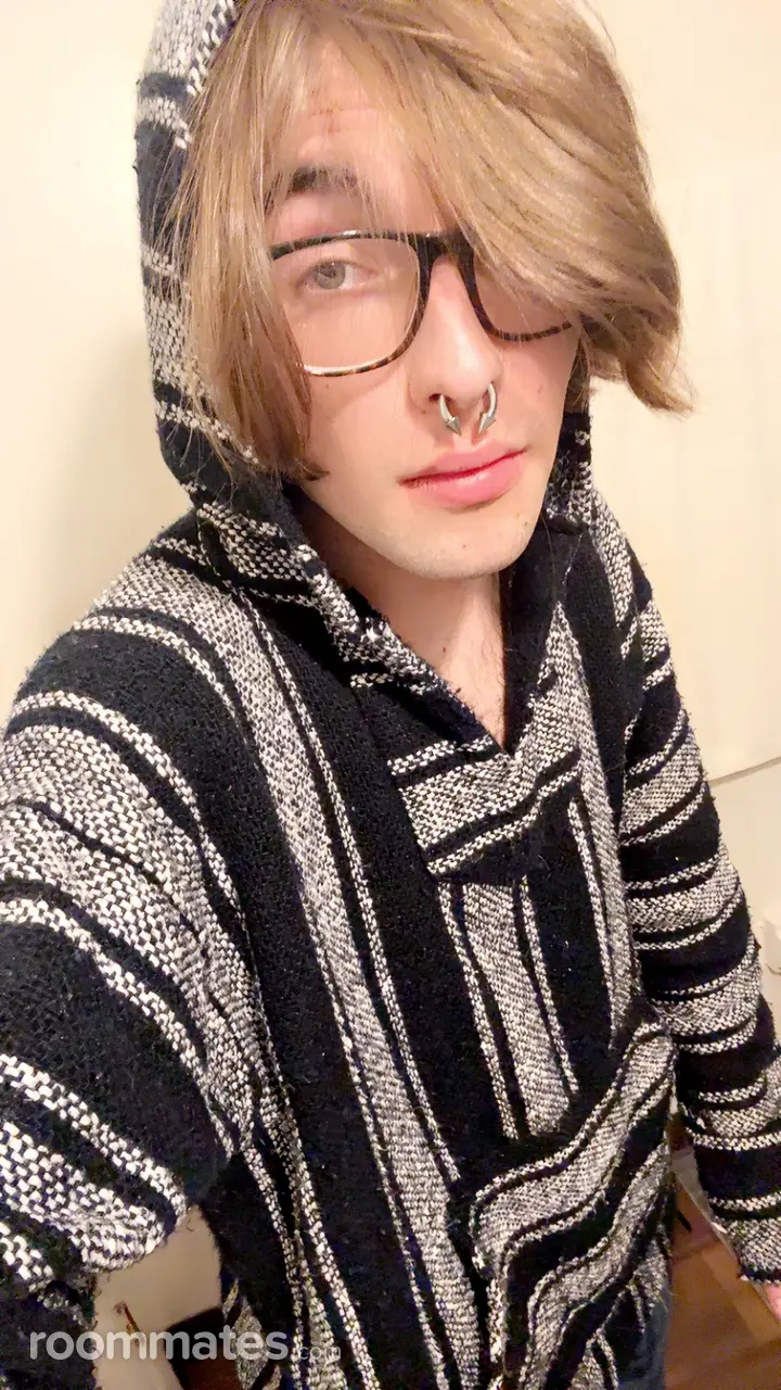 Profile photo 7 of 7