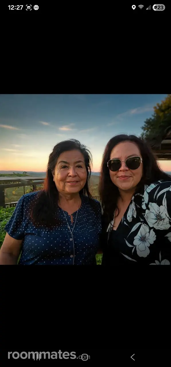 Profile photo 4 of 4