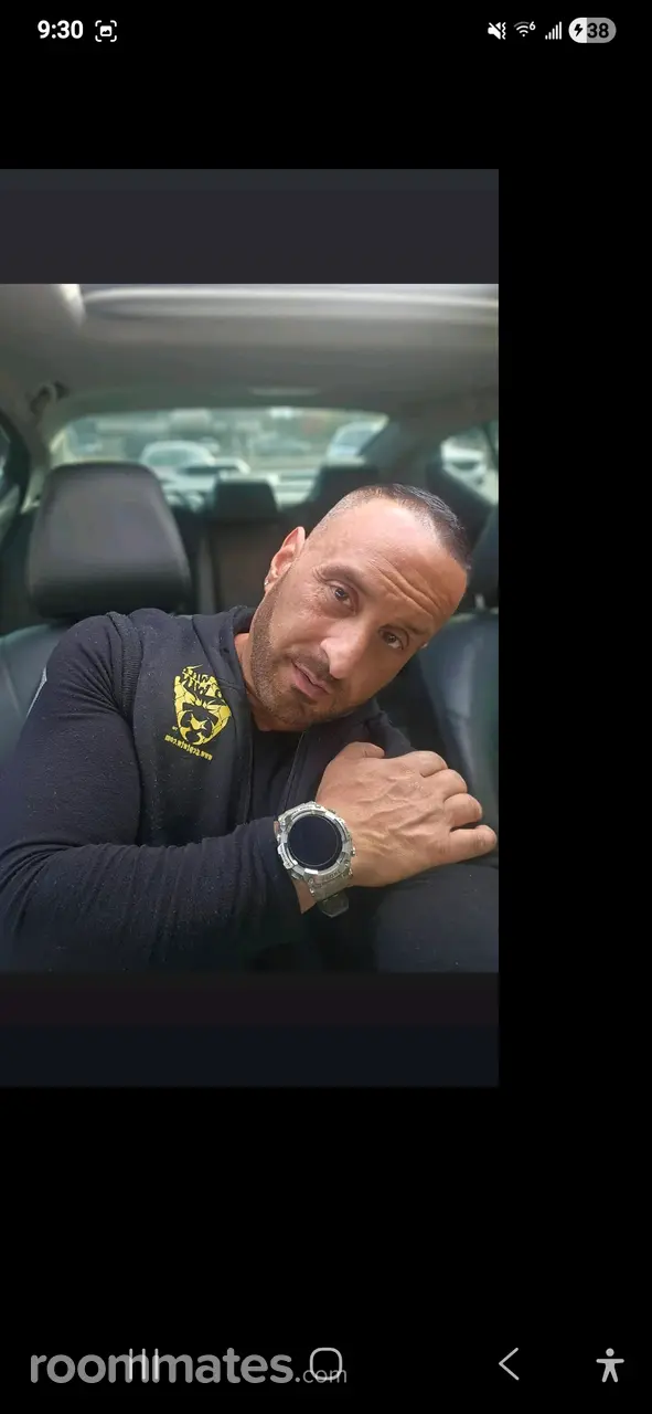 Profile photo 1 of 1