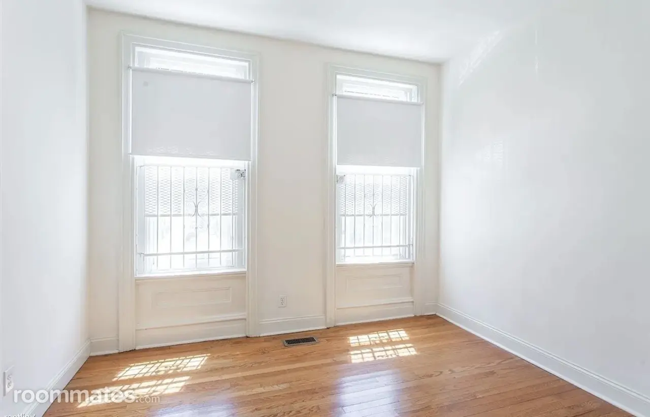 Profile photo 5 of 6