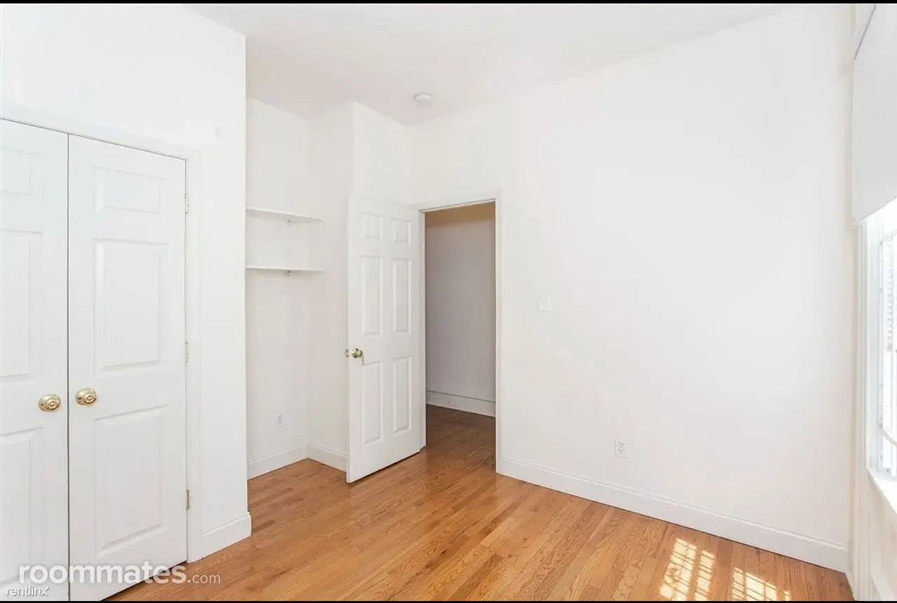 Profile photo 4 of 6