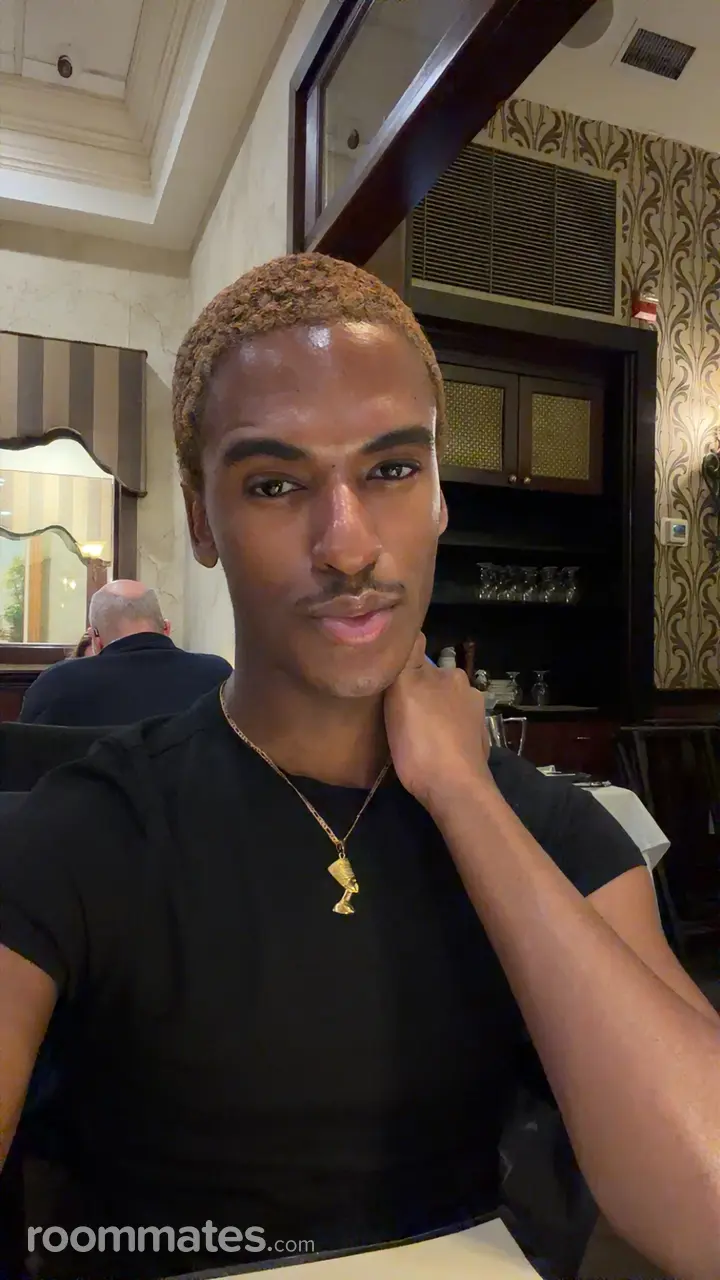 Profile photo 1 of 1