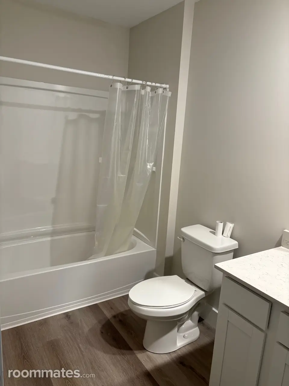 Profile photo 3 of 8