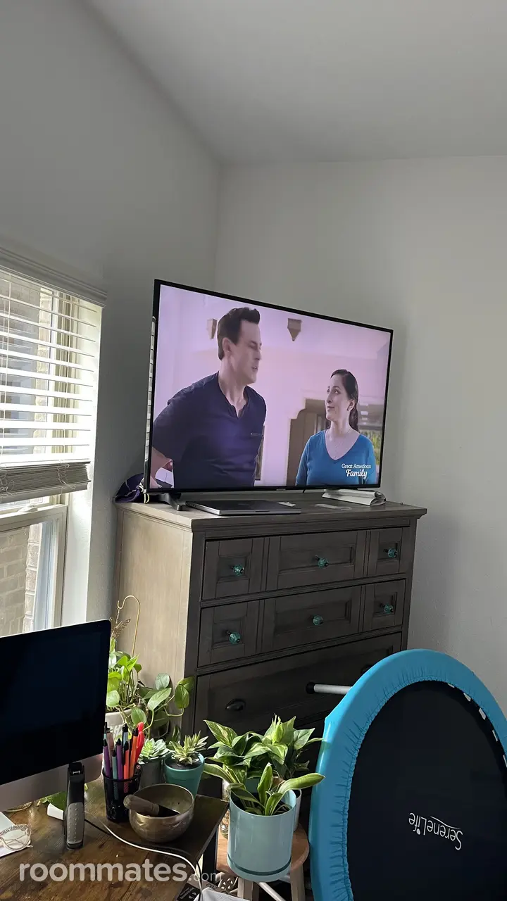 Profile photo 14 of 18