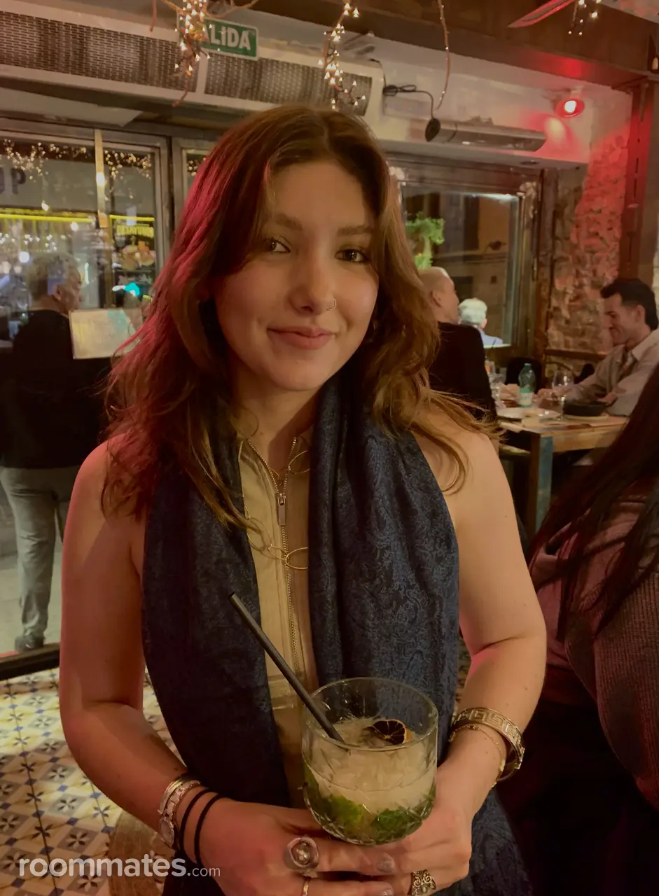 Profile photo 1 of 4