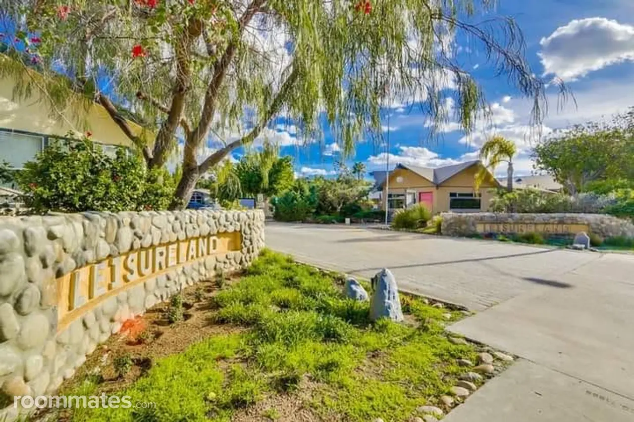 Profile photo 4 of 21