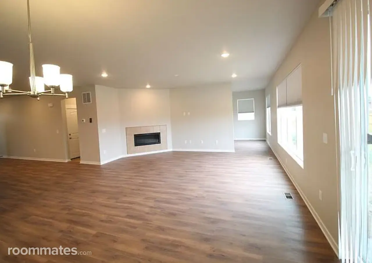 Profile photo 4 of 7