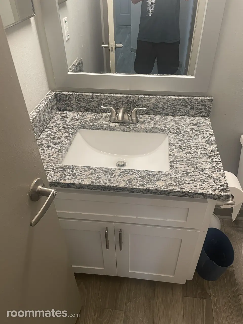 Profile photo 5 of 6