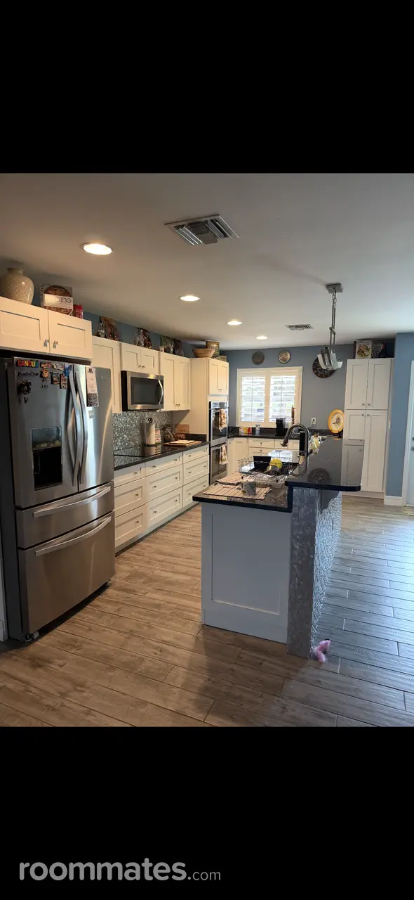 Profile photo 2 of 11