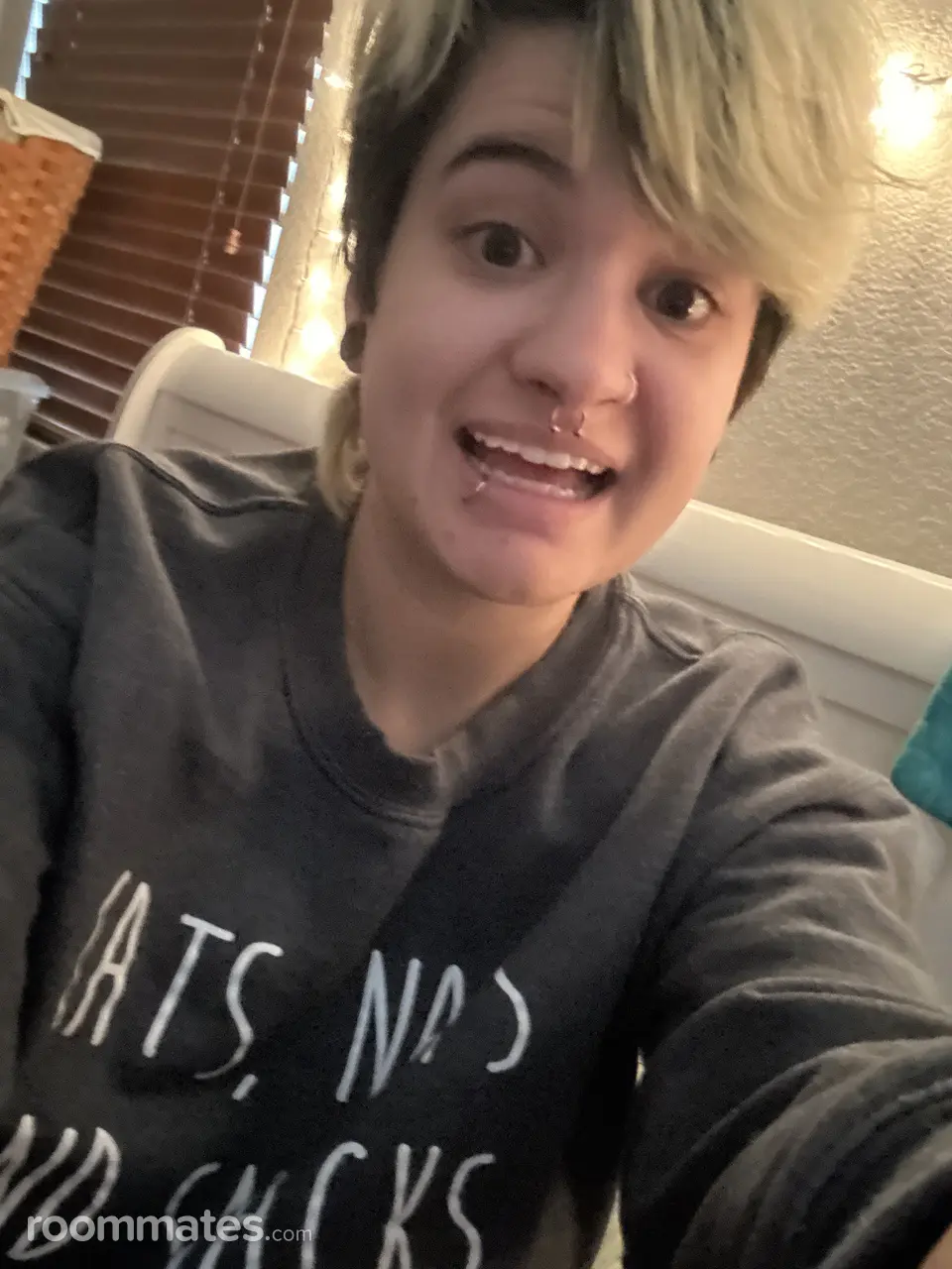 Profile photo 1 of 6