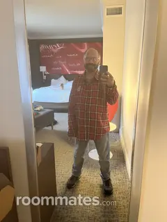 Roommate looking Medford, MA, $1500