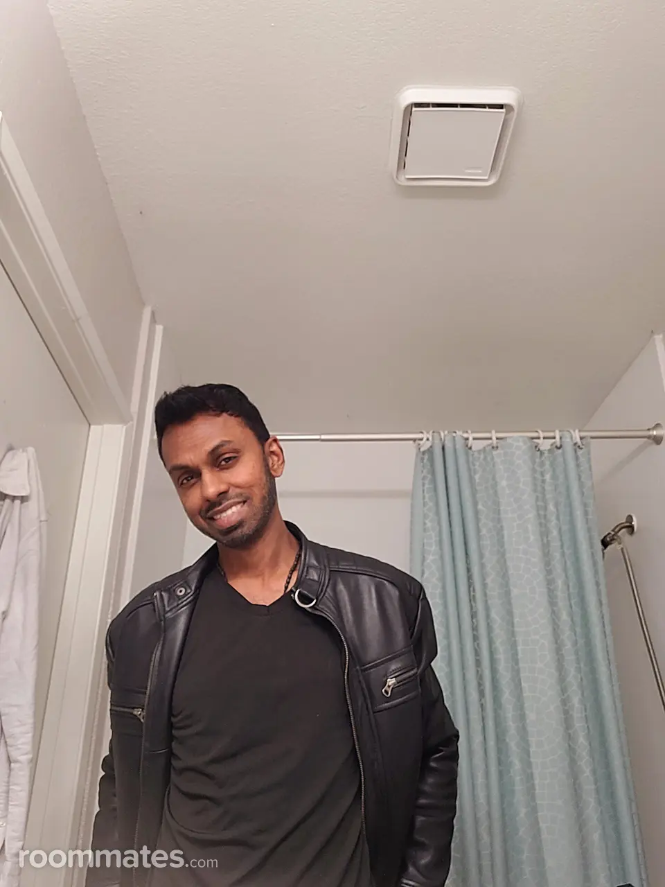 Profile photo 2 of 3