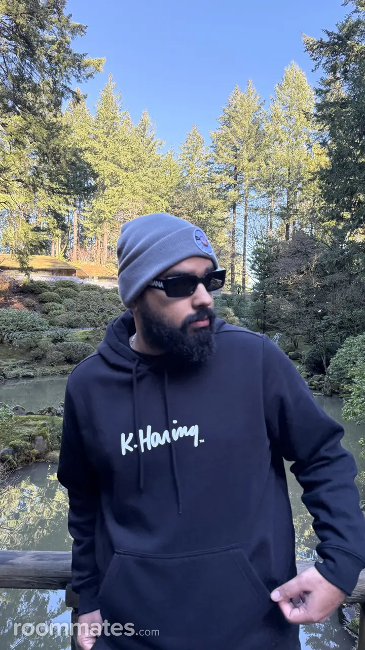 Profile photo 2 of 4