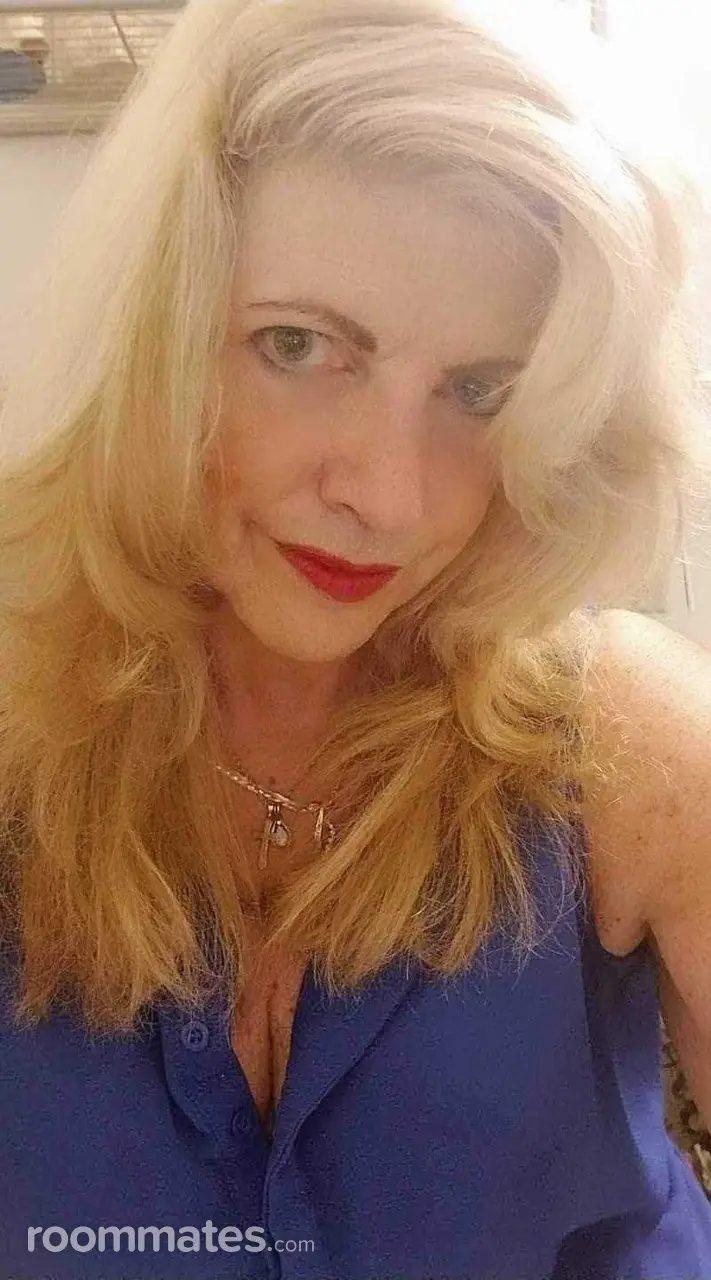 Profile photo 11 of 11