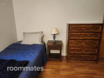 Room for rent in Concord, NH $850, house