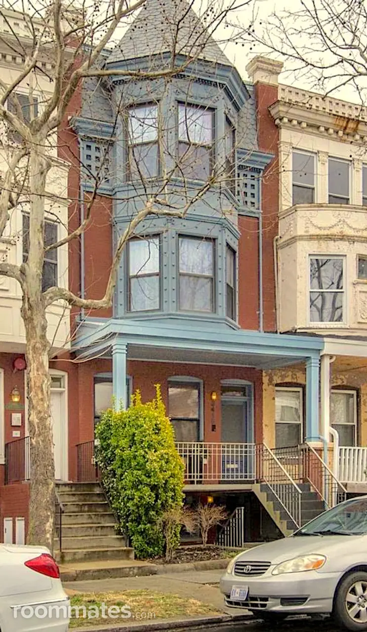 Profile photo 1 of 2