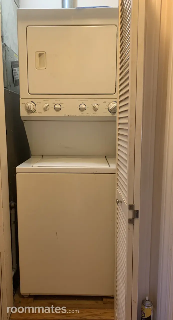 Profile photo 12 of 13