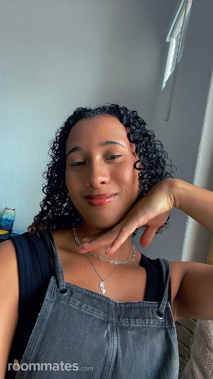 Profile photo 1 of 3