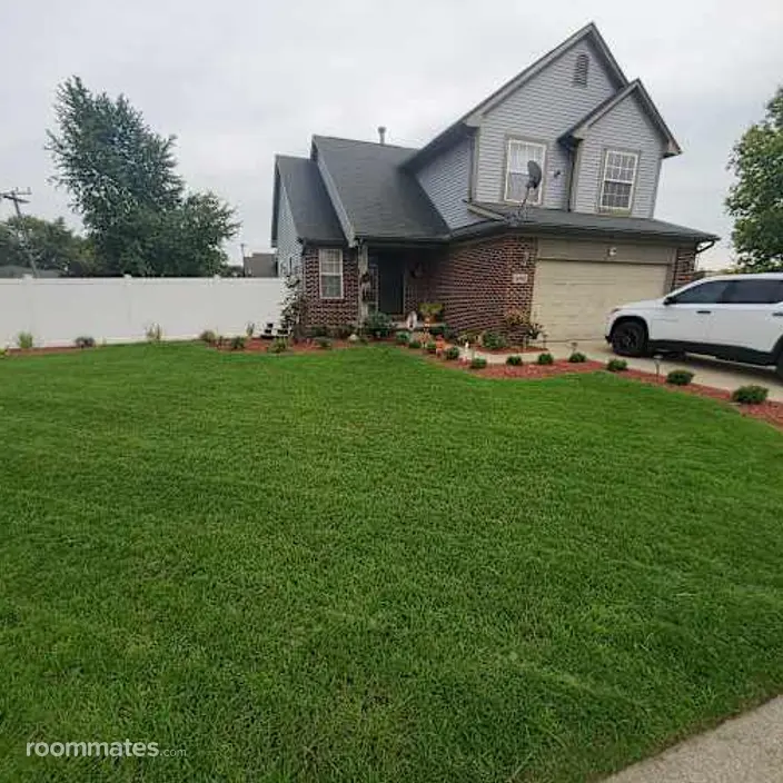 Room for rent in Taylor, MI $700, house