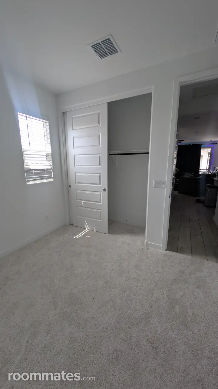 Profile photo 2 of 16