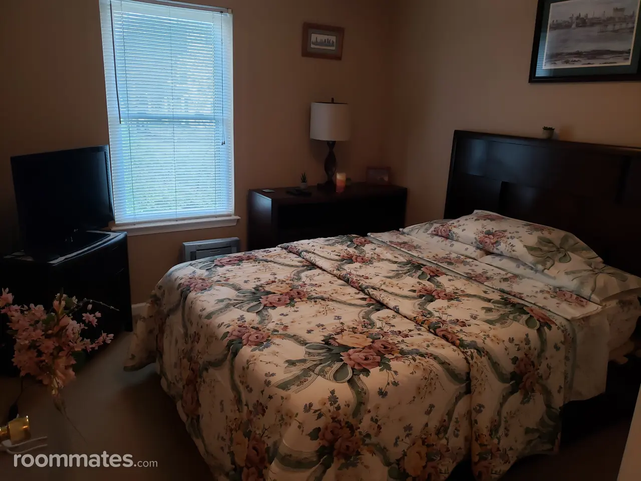 Profile photo 2 of 6