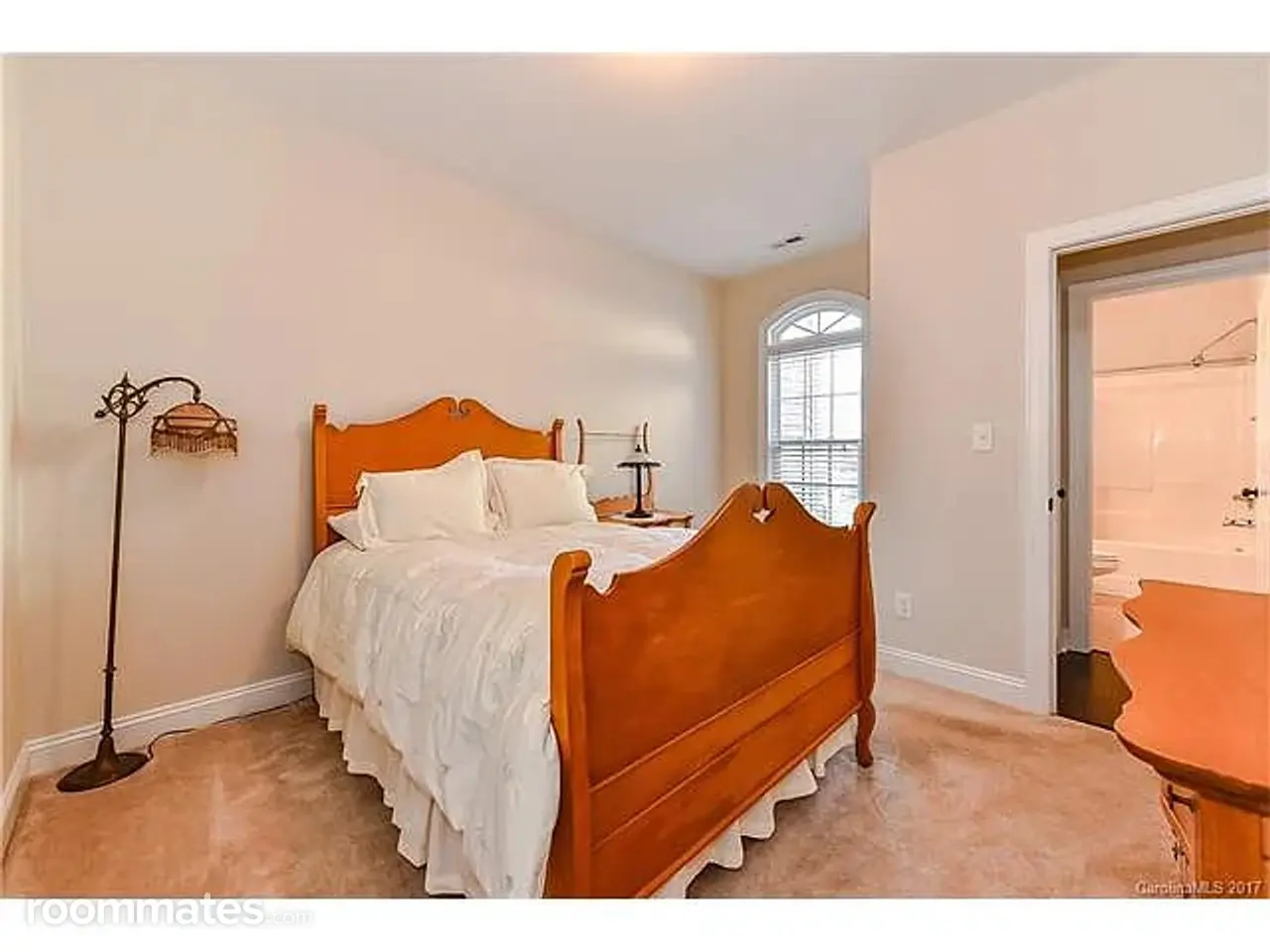 Profile photo 5 of 11