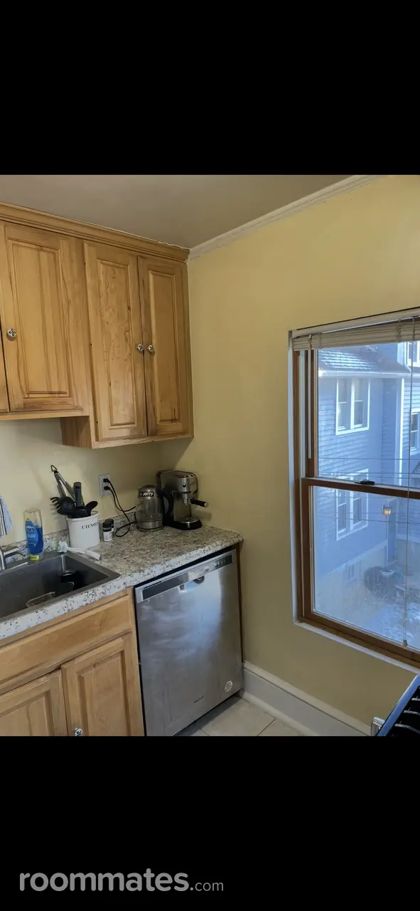 Profile photo 3 of 4