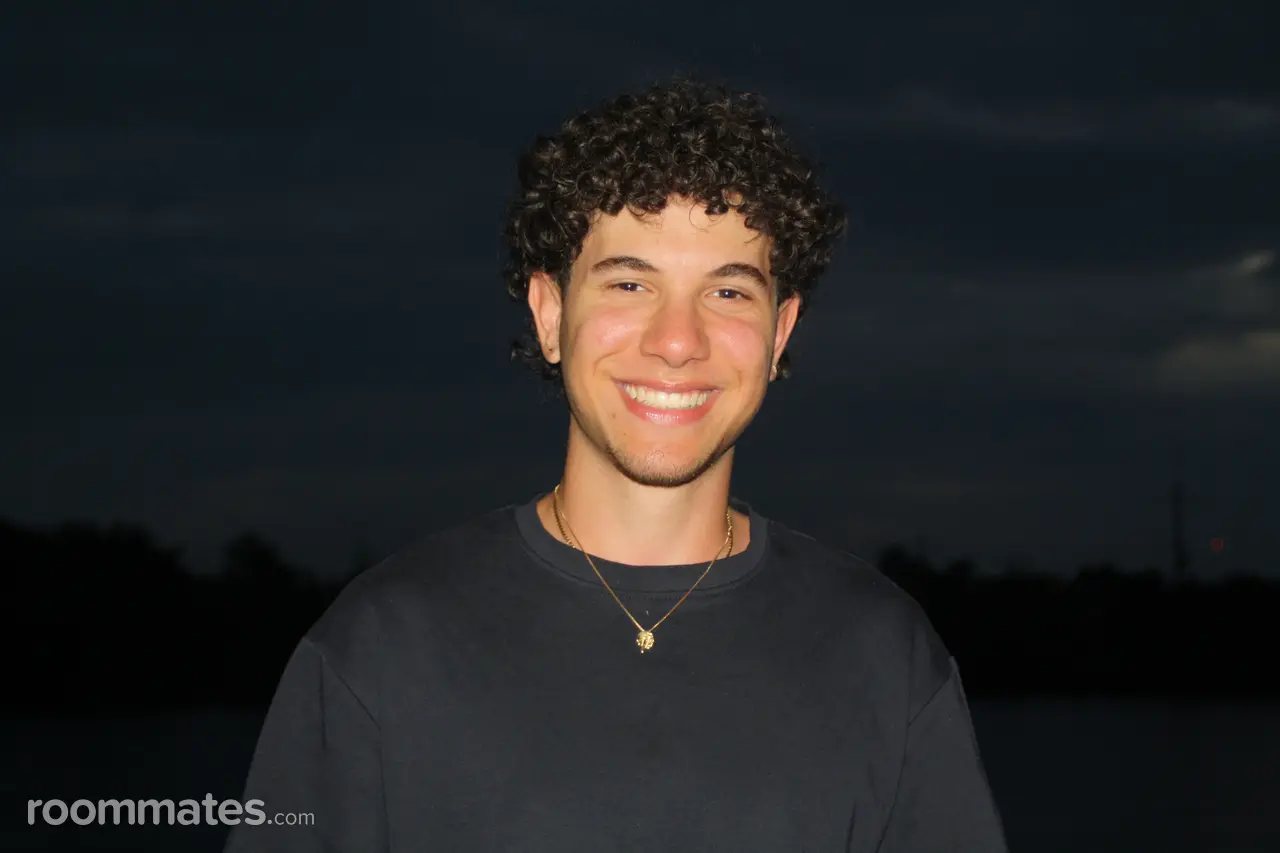 Profile photo 11 of 11