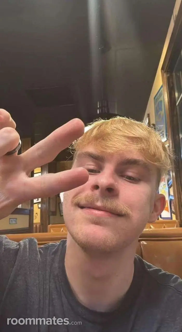 Profile photo 7 of 11