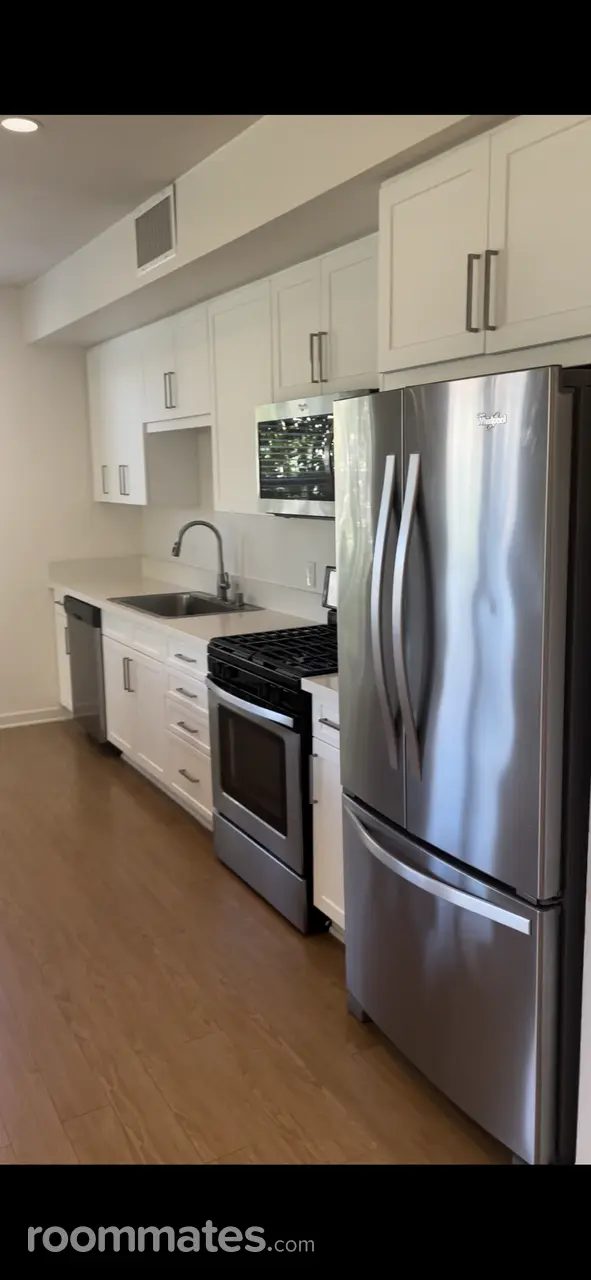 Profile photo 5 of 11