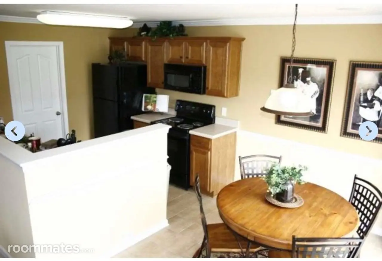 Profile photo 3 of 7