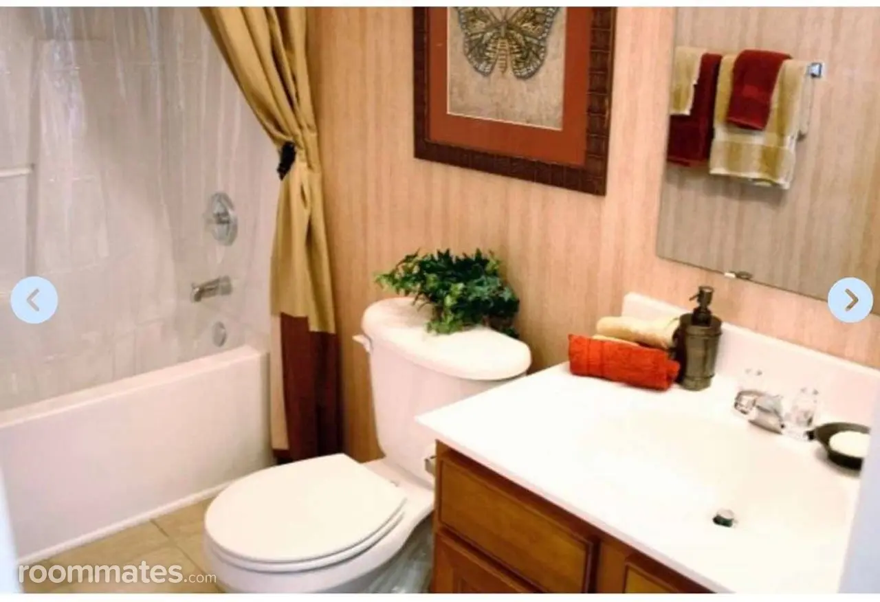 Profile photo 5 of 7