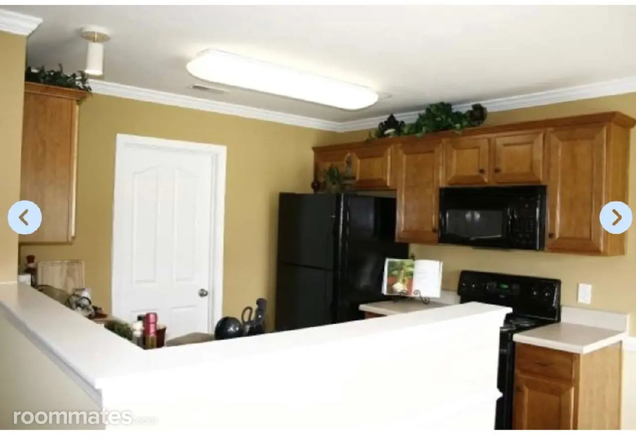 Profile photo 2 of 7