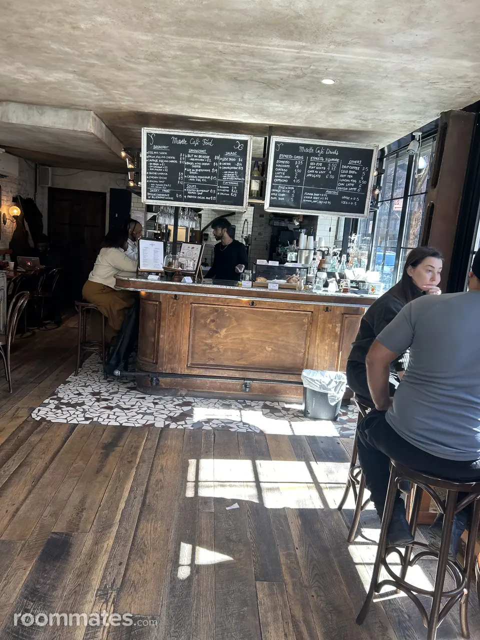 Profile photo 7 of 10