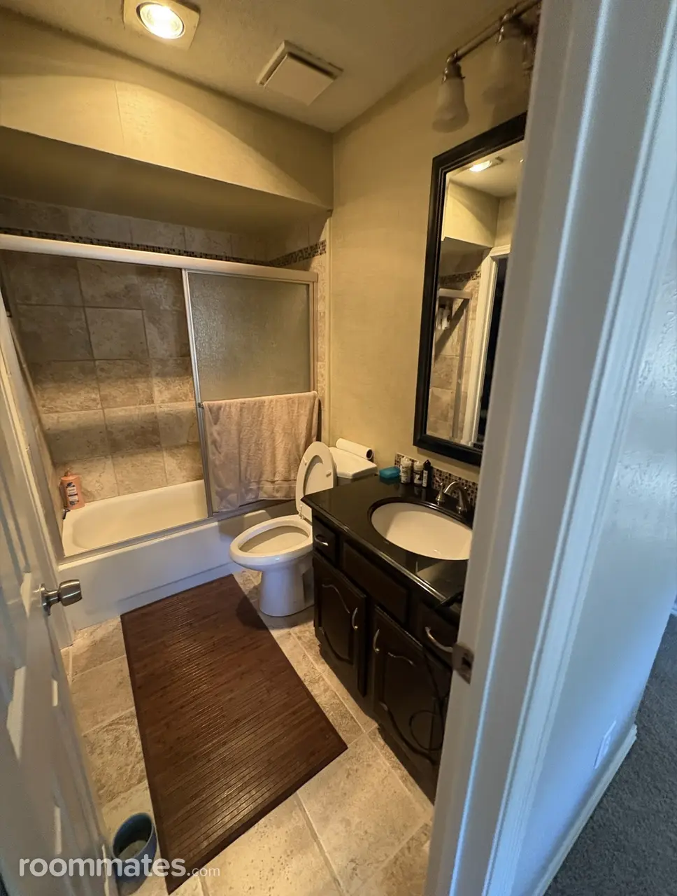 Profile photo 6 of 8