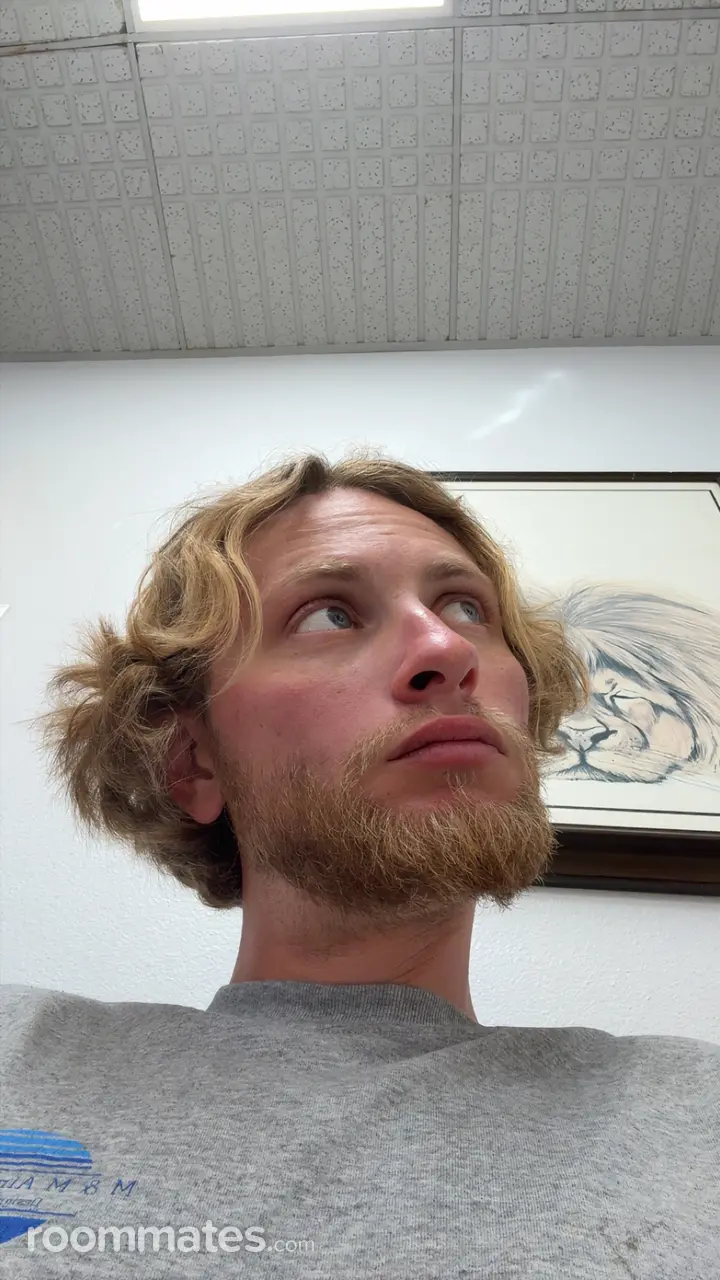 Profile photo 14 of 21