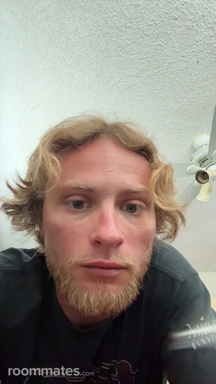 Profile photo 21 of 21