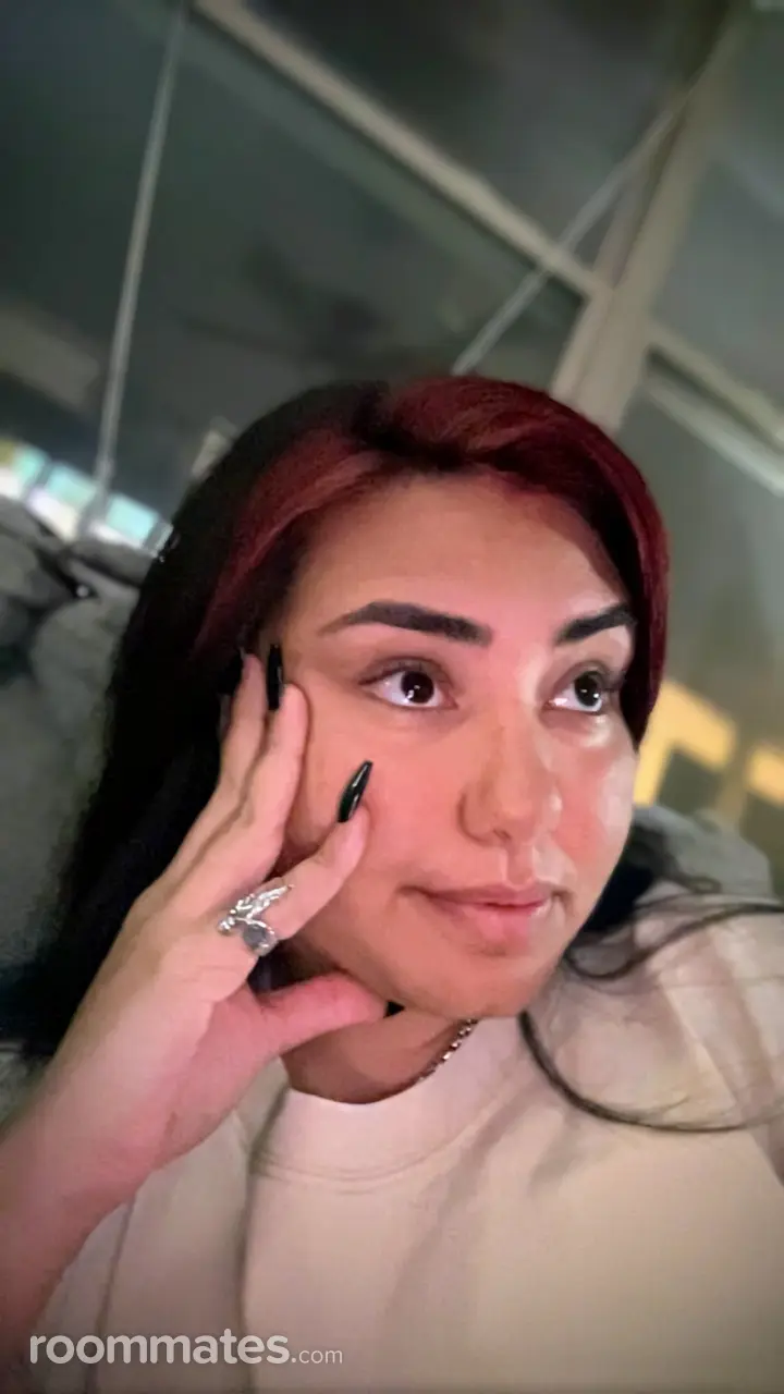 Profile photo 1 of 1