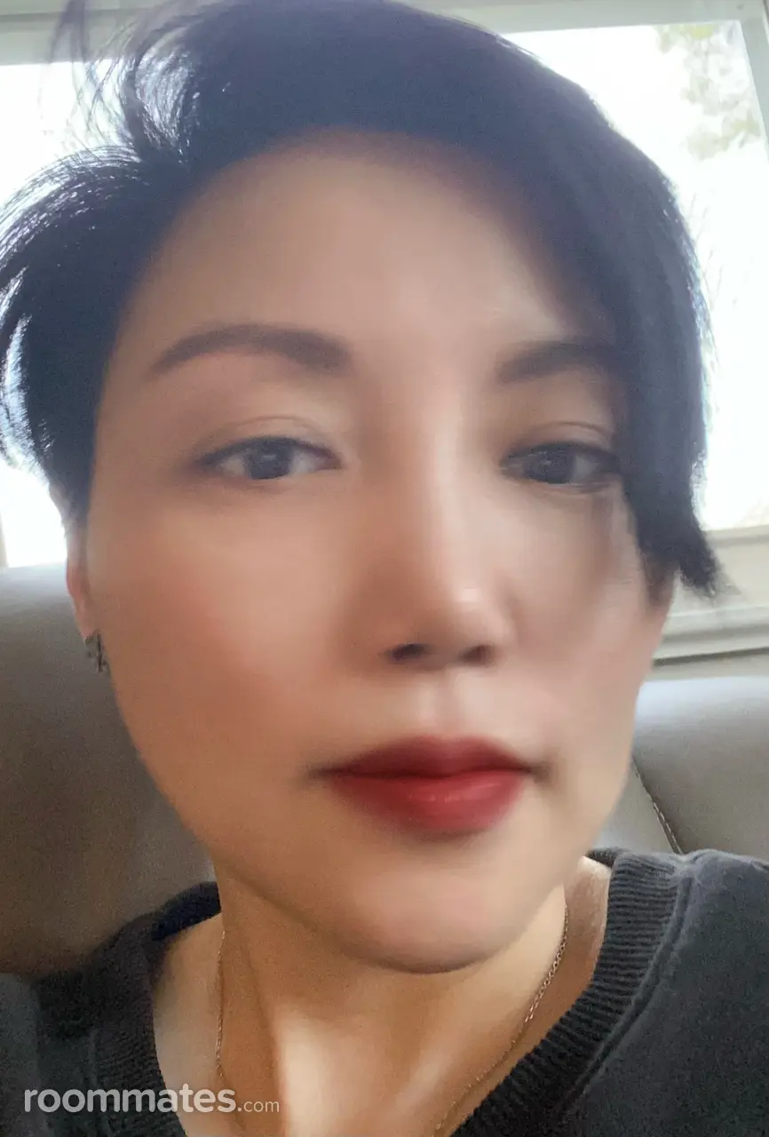 Profile photo 4 of 4